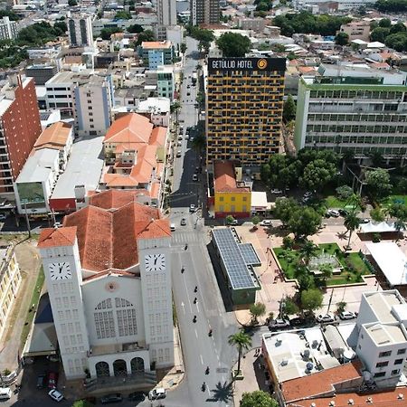 Getúllio Hotel Cuiabá Buitenkant foto